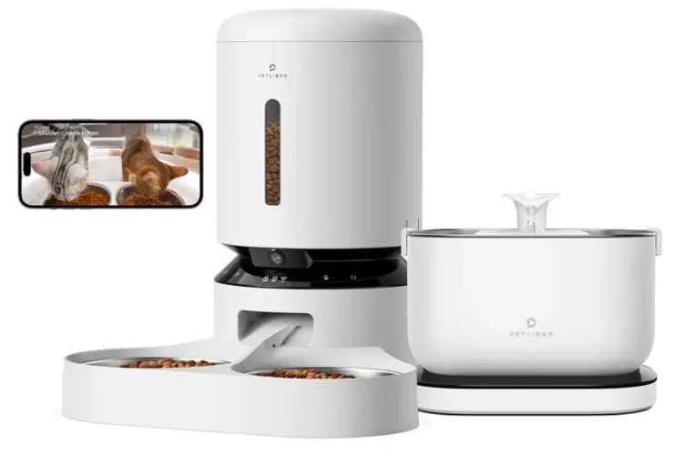 Petlibro Granary Camera Dual Food Tray enhances pet feeding with real-time surveillance, tailored schedules, and smart alerts.