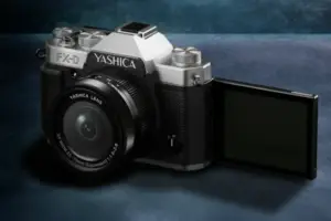 YASHICA FX-D digital camera with film simulation and manual controls